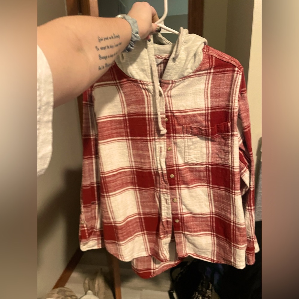 Plaid Red & White Hooded Button Up🧥✌🏻🧶